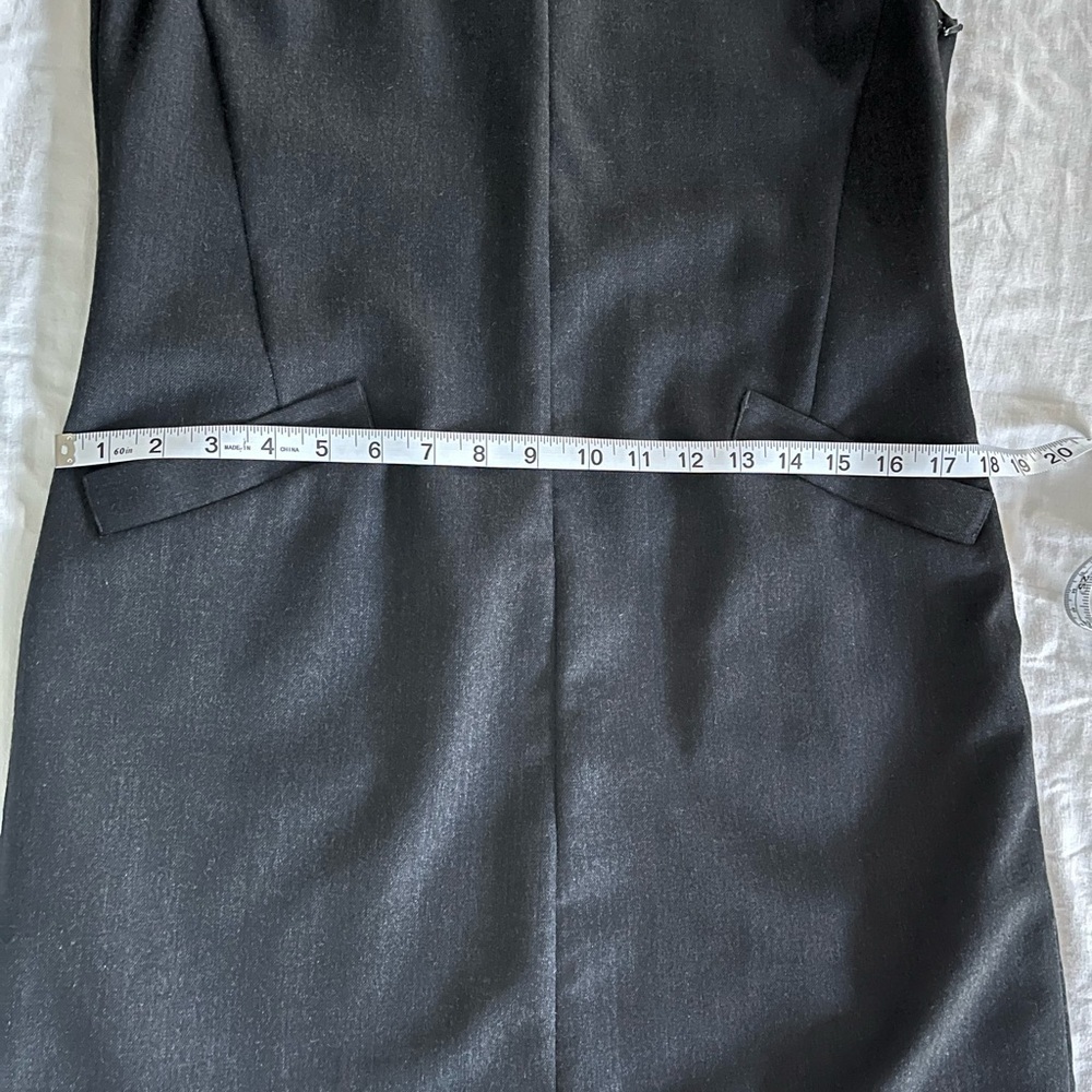 VTG Laura Ashley Charcoal Gray Lined Wool Shift Dress Made in the UK US Size 4 - Picture 13 of 13
